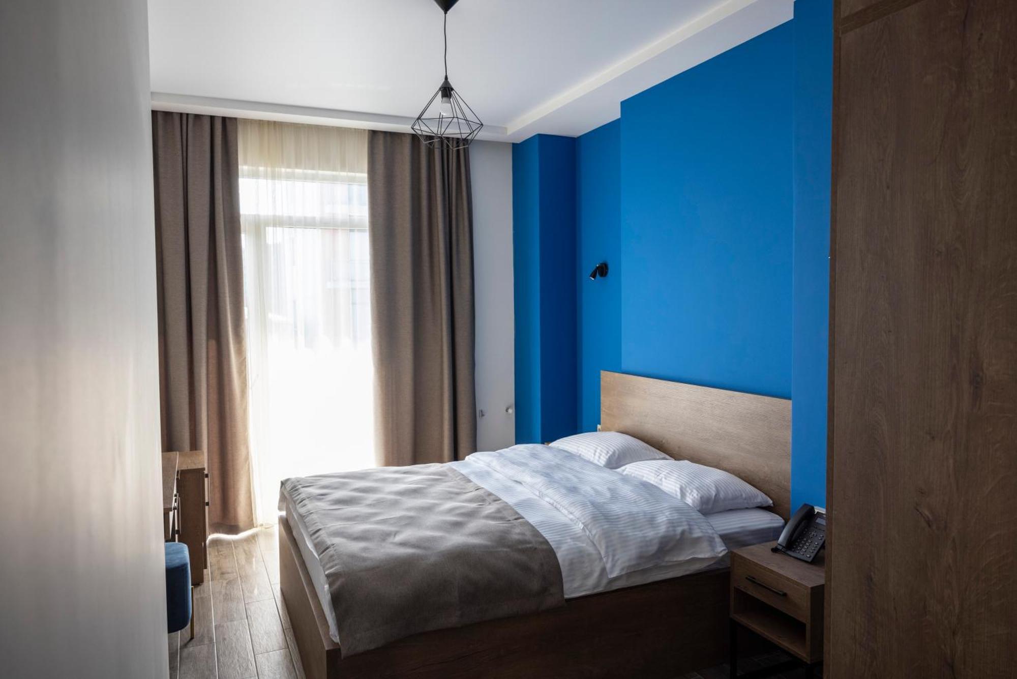 Gardenville Batumi Bagian luar foto