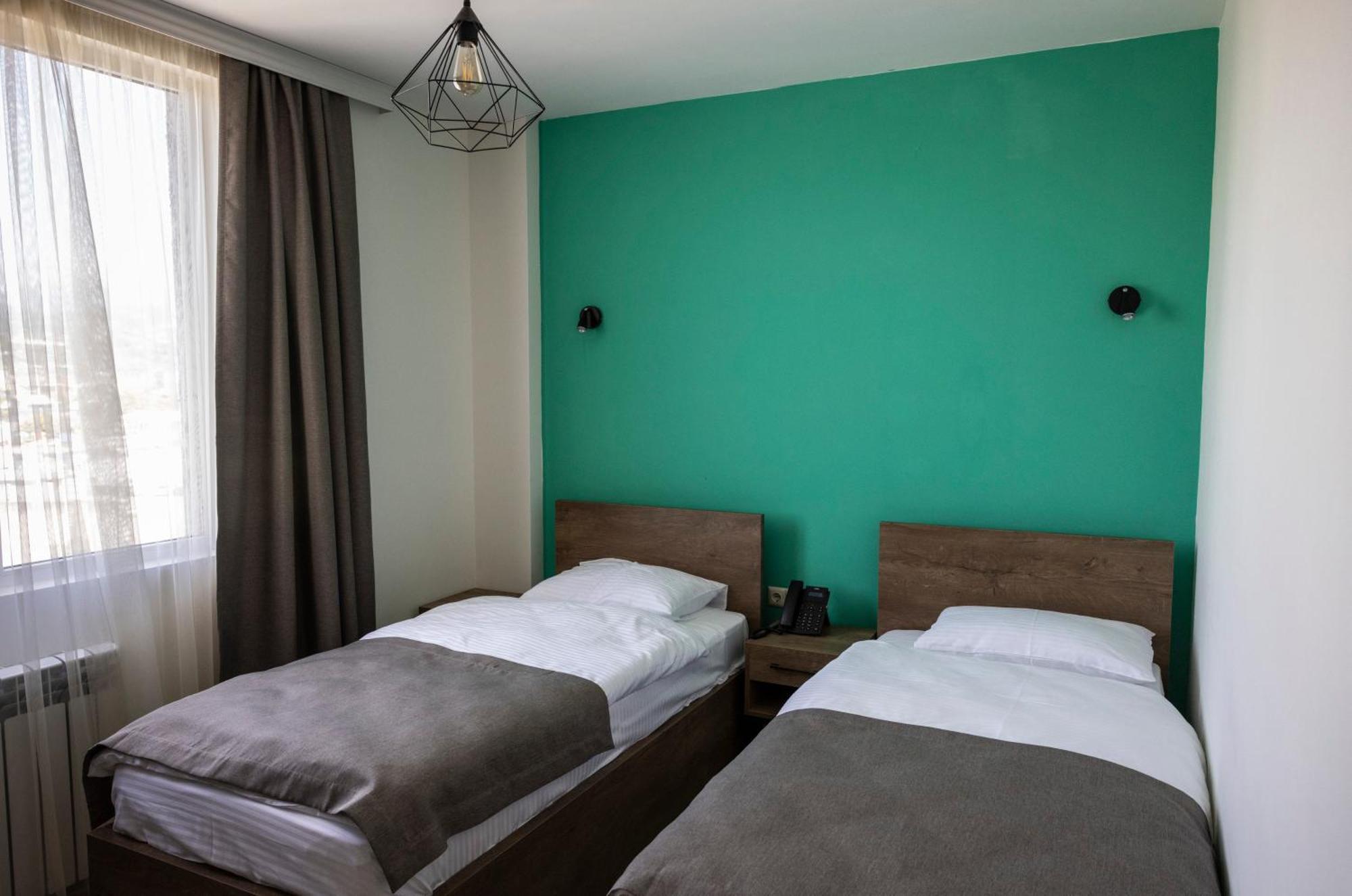 Gardenville Batumi Bagian luar foto